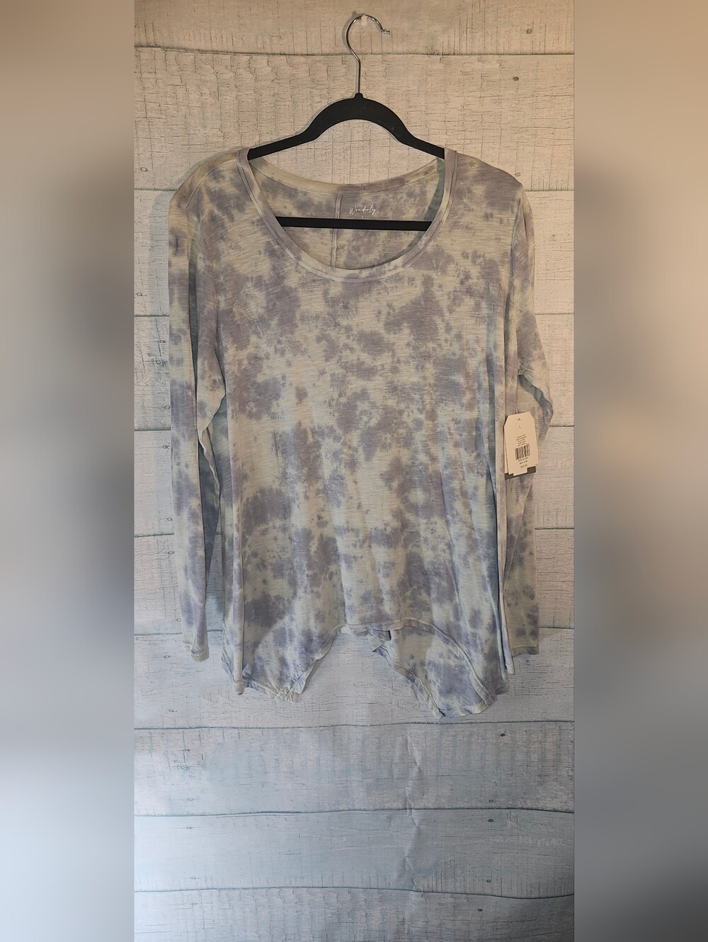Wonderly Women's Long Sleeve Tie-Dye Scoop Neck Top in Light Blue